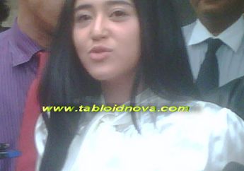 Julia Perez Tantang Dewi Perssik Adu Jotos