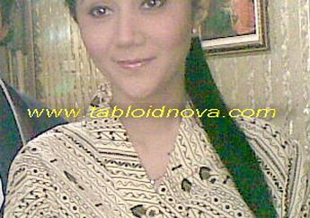 Aida Saskia Tunggu Calon Suaminya