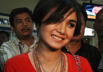 Yuni Shara Minta Silvalay Somasi Raul Lemos