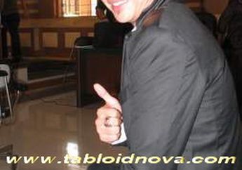 Pasha Didukung Puluhan Fans