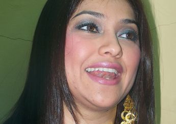 Sarah Azhari Ingin Punya Anak Lagi