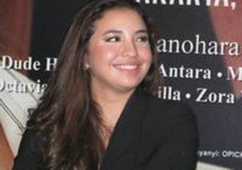 Manohara Tak Khawatir Ditandingi Fakhry