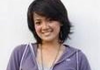 Nirina Zubir Jualan