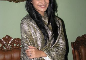 Shireen Sungkar Pilih Pengajian Daripada Mal