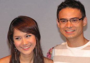Berbalas Pantun Di Pernikahan BCL & Ashraff