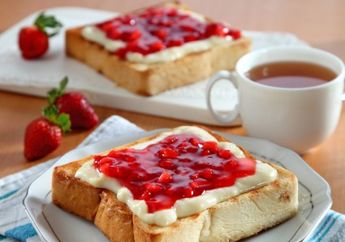 French Toast Cheese Strawberry