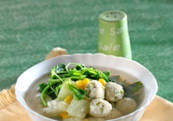 Sayur Bening Bola Bola Ayam yang Disuka Anak-Anak