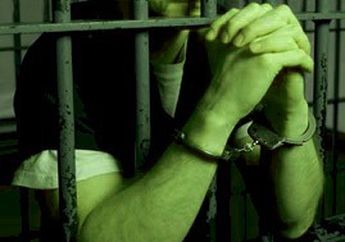 Iseng Sebar Foto Porno, Pria Cikarang Ditangkap Polisi