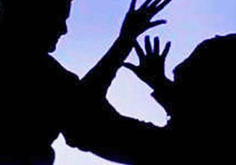 Astaga! Ayah Aniaya Putrinya Hingga Babak Belur Gara-gara Minta Uang Kuliah