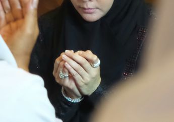 Ulang Tahun ke-40, Maia Estianty Bagi-bagi Kerudung