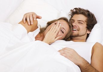 Bercinta Pertama Kali? Jangan Kaget Saat Alami 8 Momen Canggung Ini