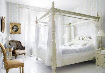Ciptakan Romantisme Bersama Suami Mulai dari Kamar Tidur