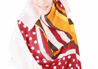Kreasi Gaya Hijab Panjang Motif Polkadot Aneka Warna