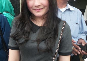 Ibunda Prilly Latuconsina Angkat Bicara Soal Video Hujatan Terhadap Keluarga Aliando Sjarief