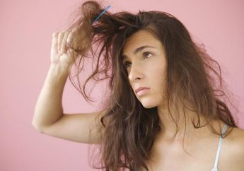 5 Barang Yang Dijamin Bikin Rambut Rentan Rusak