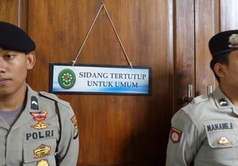 Sidang Pembunuhan Eno, Orangtua Terdakwa RA Jadi Sasaran Kemarahan Pengunjung