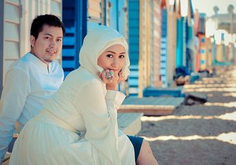 Desainer Dian Pelangi Gugat Cerai Suami!