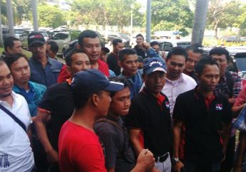 Ribuan Sopir Taksi Online Gelar Demo, Ini Penyebabnya