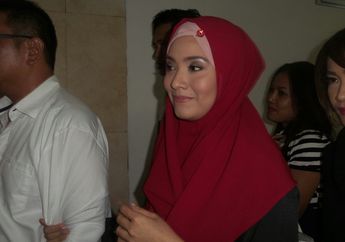 Elma Theana Akui Kenal Dengan Beberapa Korban Gatot Brajamusti