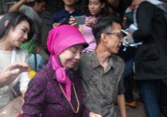 Dampingi Ibunda, Kiswinar Laporkan Mario Teguh ke Polisi