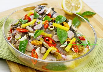 Ide Menu Siang: Steam Ikan Ekor Kuning Mangga Muda
