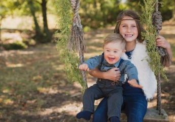Kisah Asher, Anak Down Syndrome yang Ditolak dan Kini Jadi Model Pakaian Ternama