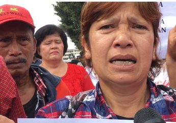 Histeris Sampai Menangis, Ibu Ini Serukan Kebebasan Ahok