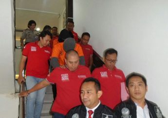Ello Hanya Tertunduk Selama Jumpa Pers
