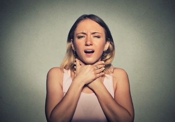 Jangan Terburu Panik, Inilah Cara Tepat Menanggulangi Tersedak Duri atau Benda Lainnya