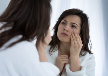 Tak Perlu Mahal, Bahan Alami Ini Ampuh Hilangkan Keriput Pada Mata