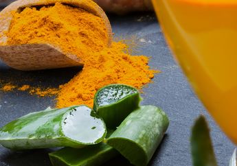 Lidah Buaya dan Kunyit, 2 Bahan Alami Terbaik untuk Mengatasi Masalah Kulit, Bisa Dibuat Masker loh!