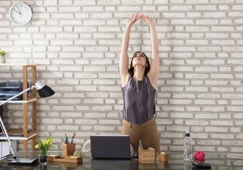 Duh, Terlalu Lama Duduk di Depan Meja Kerja Bisa Memicu Kenaikan Berat Badan loh, Begini Strategi Mudah untuk Menghindarinya