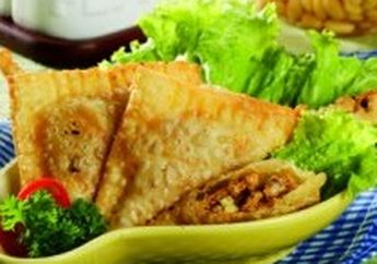 PASTEL AYAM LADA HITAM