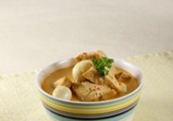 TAHU DAN TELUR PUYUH MASAK SANTAN