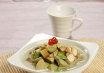 SAYUR KELUWIH IKAN ASIN