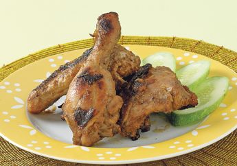 Ampun, Ayam Bakar Manis Ini Bikin Makan jadi Susah Berhenti