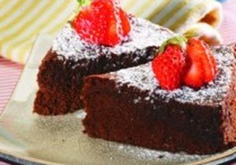CAKE COKELAT STROBERI