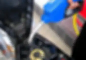 Duh Isi Bensin Sampai Penuh Malah Bikin Motor Boros, Beneran Nih?