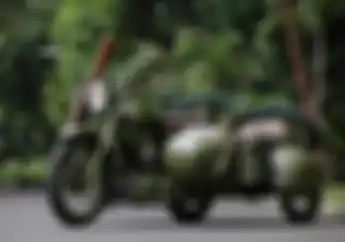Siap Tempur! BSA M20 Dimodifikasi Jadi Motor Perang, Lengkap dengan Sespan dan Kelir Hijau
