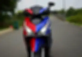 Unik! Honda Vario 125 Ini Punya Warna Berbeda di Kedua Sisinya