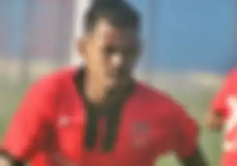 Nahas! Pemain Bola yang Diberi Sanksi Oleh PSSI ini Tabrakan dengan Bus Saat Naik Motor