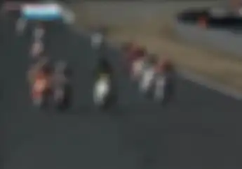 Kocak! Video Marc Marquez Pernah Balap Pakai Motor Bebek Jadul, Tengil Banget