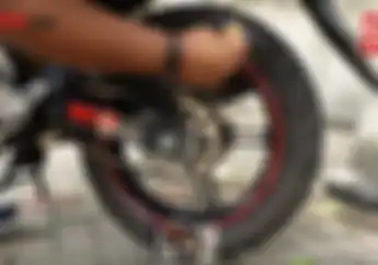 Ajaib! Video Cara Mengkilapkan Ban Cuma Pakai Cairan Rp 2 Ribuan Ini