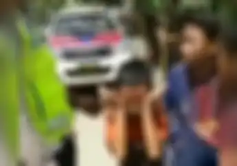 Viral! Video Anak Kecil Naik Motor Nangis Kena Tilang Polisi, Nggak Nyangka Begini Kelakuannya