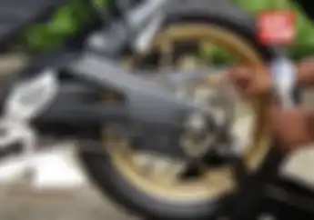 Video Tips Merawat Rantai Motor, Dioles Vs Disemprot Lebih Joss Yang Mana?