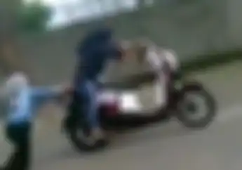 Koplak, Niat Mau Freestyle Eh Dua Wanita Ini Malah Ngejoprak