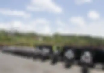 Tunggangi Moge BMW GS 1200 Anggota Polwan Lincah Patroli Bareng Kapolda