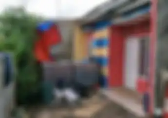 Bau Menyengat Bikin Resah, Puluhan Warga Gempur Rumah yang Diduga Tempat Produksi Oli Palsu