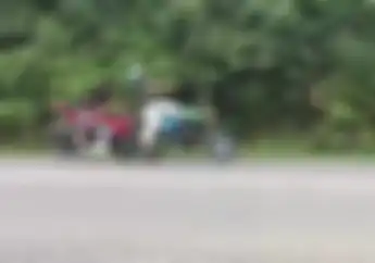 Mau Ketawa Takut Dosa, Belum Juga Start Malah Dicium Mesra dari Belakang
