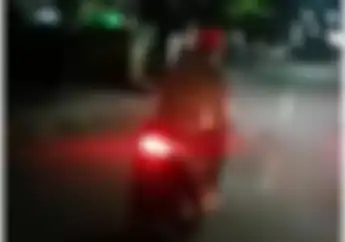 Mencekam! Video Teror Geng Motor 69 Serang Warga yang Lewat di Semarang